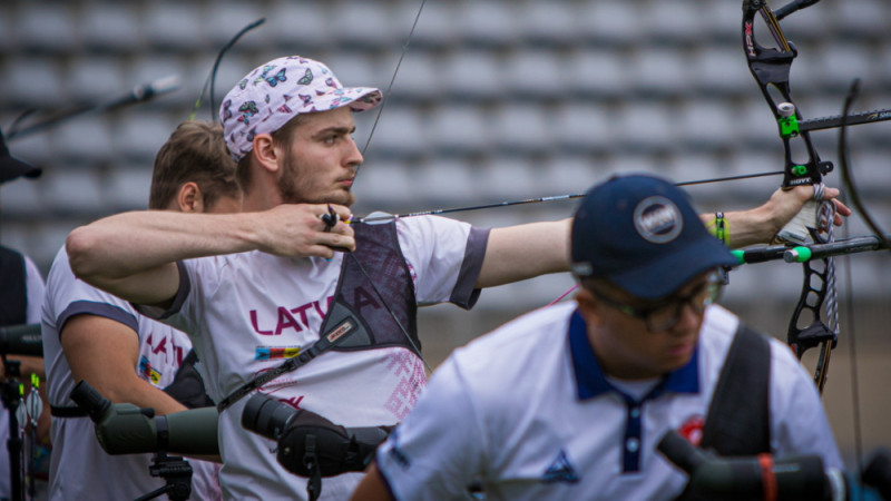 Universiādē Latvijas sportisti noskaidro konkurentus lokšaušanā, zaudējums teikvando