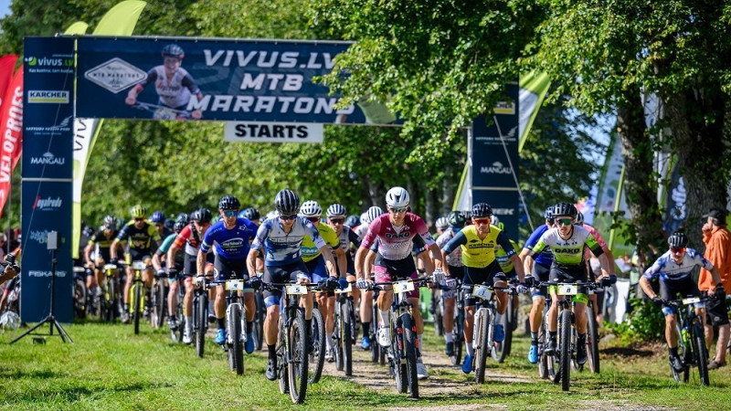 Vivus MTB maratonā Jaunpiebalgā spēcīgā sastāvā uzvaras Blūmam un Jaunslavietei-Kipurei
