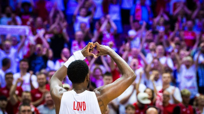 EuroBasket piektajā dienā trīs komandas dosies pēc 3-0, slovēņiem jāizkļūst no bīstamības
