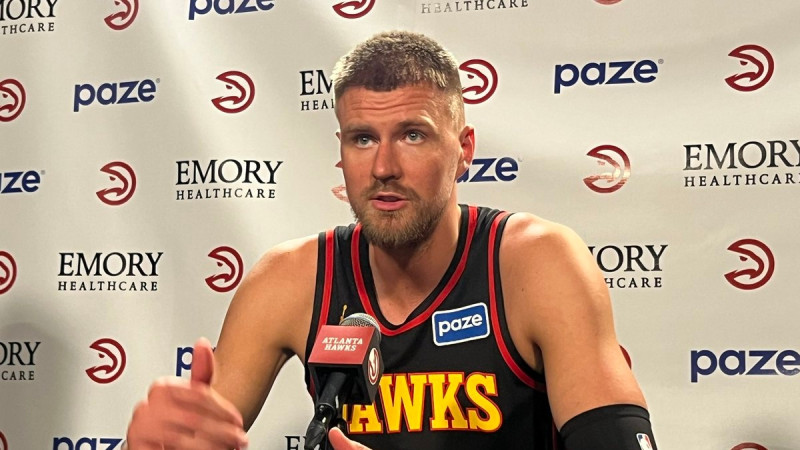 Porziņģis iejūtas Atlantas "Hawks" kreklā