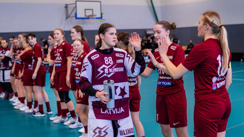 Sieviešu izlase turnīru Vācijā sāk ar pārliecinošu uzvaru pār dānietēm