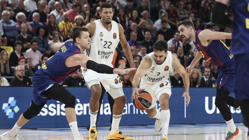 Madrides "Real" Spānijas Klasikā triumfē arī basketbola laukumā
