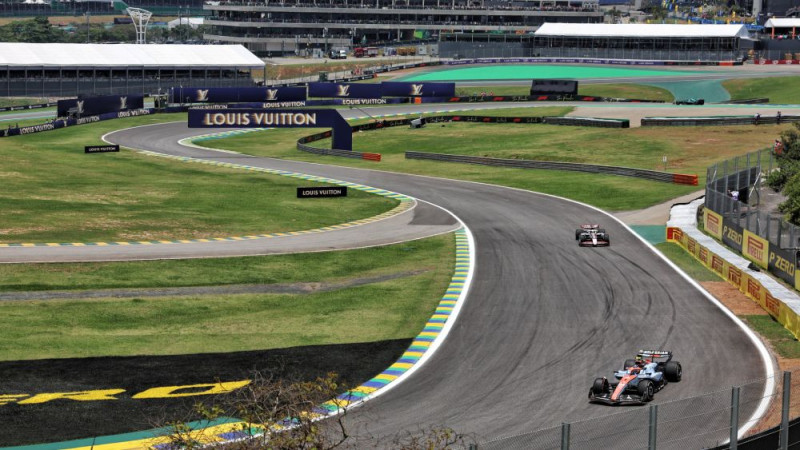 F1 komandas Brazīlijā nelikumīgi maksājušas par policijas eskortu