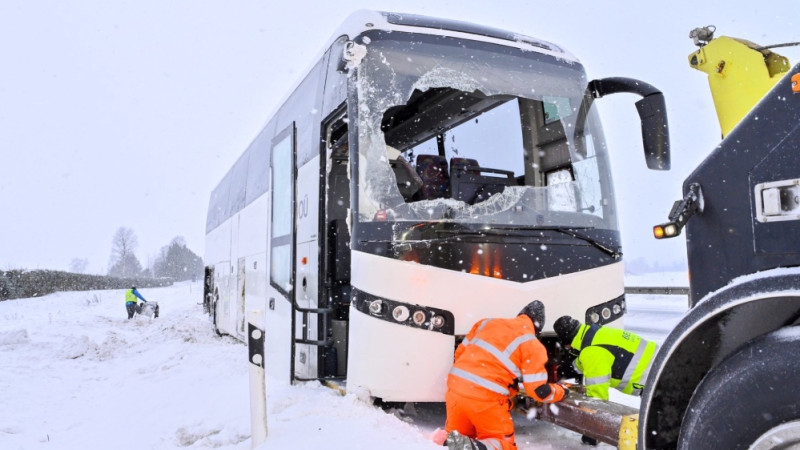 Kipras handbola izlases autobuss avarē Igaunijā