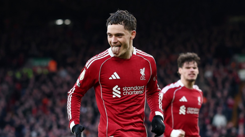 Futbola klubi pagājušajā gadā transfēros iztērēja vairāk par 13 miljardiem dolāru