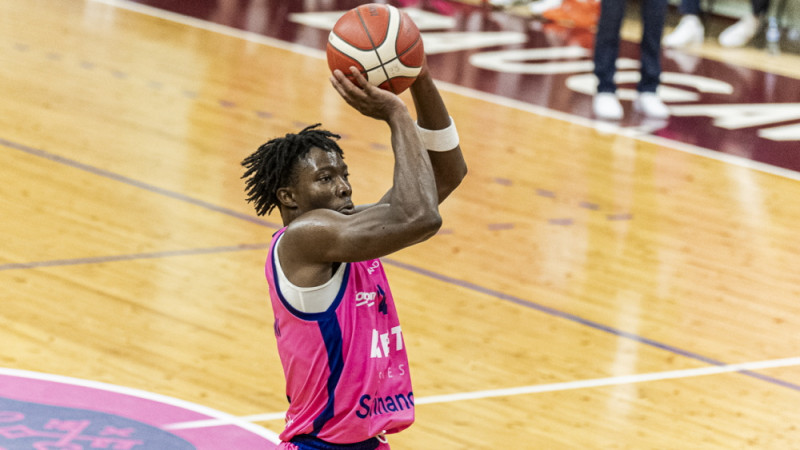 Adevunmi pavelk uzbrukuma vezumu, "Rīgas Zeļļi" nonāk iedzinējos kausa pusfinālā