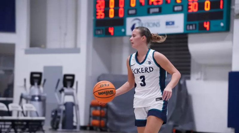 Ieva Korzāne iemet 33 punktus pret līgas līderi