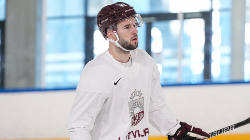 Latvijas izlases treniņš: trīs nāk klāt, divi netrenējas slimības dēļ