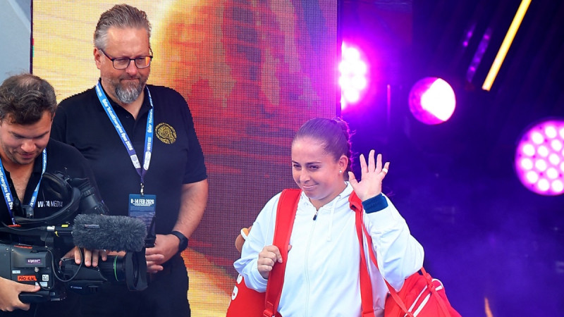 Motivētā Ostapenko iesoļo Dohas "WTA 1000" pusfinālā
