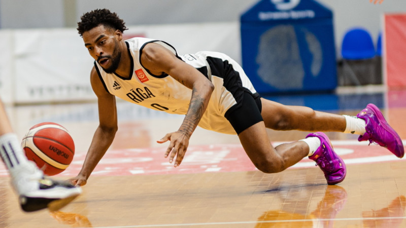Kalnītis nekomentē "BSA Basketball" aģentūras klientu noslēgtos līgumus Krievijā