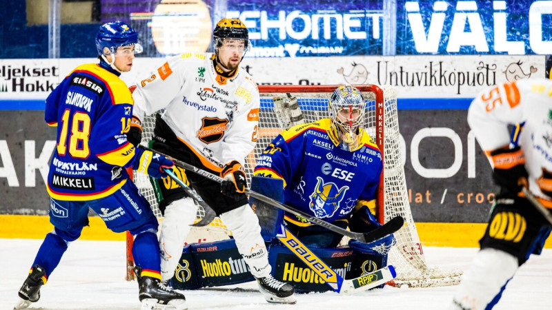 Emīlam Vītolam otrais Liiga uznāciens diennakts laikā, Batņam 1+1