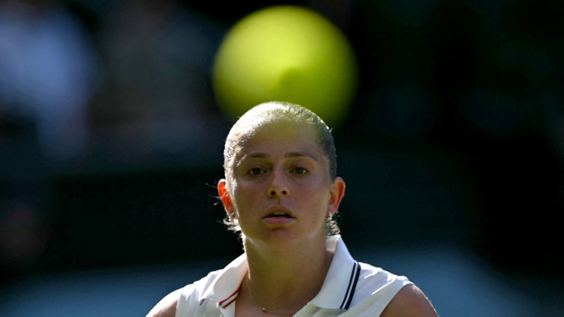 Vimbldonas trešajā kārtā Ostapenko piekāpjas ranga līderei