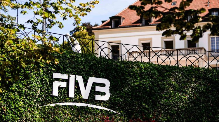 FIVB pielaiž krievu volejbolistus un izlases savām sacensībām un atjauno ranga punktus