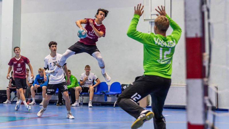 Latvijas U18 handbolisti EČ iesāk ar spožu otro puslaiku pret ukraiņiem