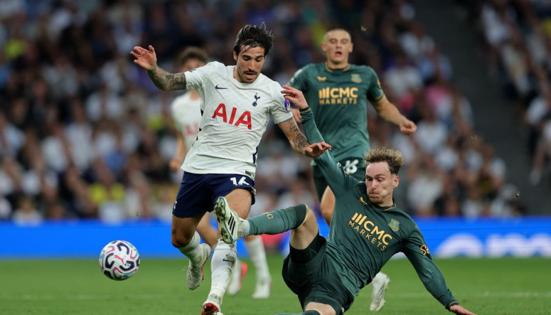"Tottenham" no bedres ārā netiek: četrās spēlēs joprojām bez gūtajiem vārtiem