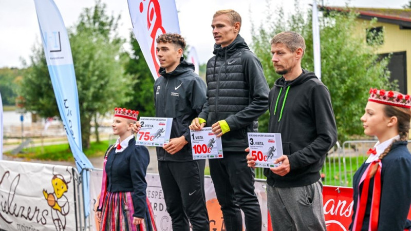 Zvaigžņots sastāvs – Medveds, Jocis un Caune labo "Apkārt Lielezeram" rekordus