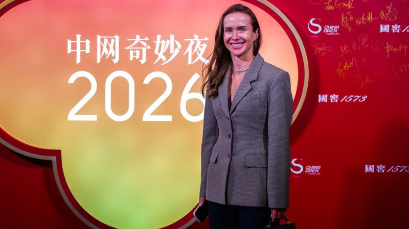 Gofa un Svitoļina ielaužas Pekinas "WTA 1000" trešajā kārtā, Ribakina zaudē